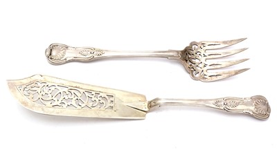 Lot 272 - A pair of Victorian silver fish servers