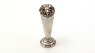 Lot 499 - An Edwardian silver seal