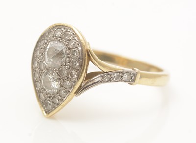 Lot 1174 - A pear-shaped diamond ring