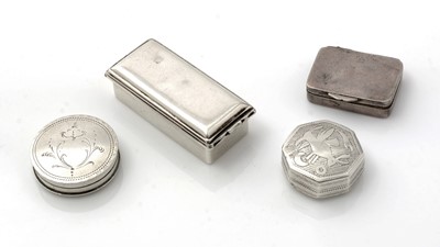 Lot 468 - A George III small silver vinaigrette; and three other silver items