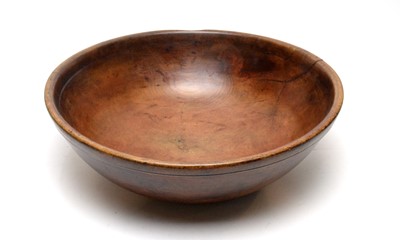 Lot 736 - An early 19th Century sycamore dairy bowl