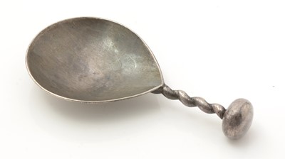 Lot 292 - A George V silver arts and crafts caddy spoon