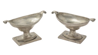 Lot 173 - A pair of William IV silver Scottish provincial salts