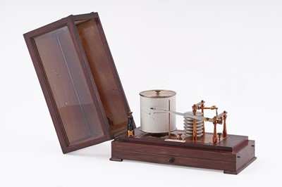 Lot 126 - An early 20th Century mahogany cased barograph