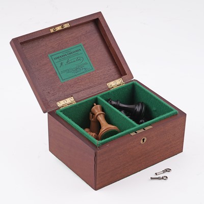 Lot 194 - A boxed ‘Staunton Chessmen’ chess set