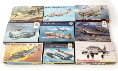 Lot 264 - Twenty two model constructor kits