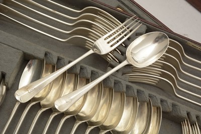Lot 351 - A George V silver canteen of flatware and cutlery; and other items