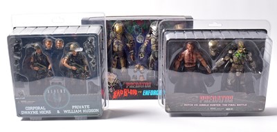 Lot 365 - A collection of Aliens and Predator figures.