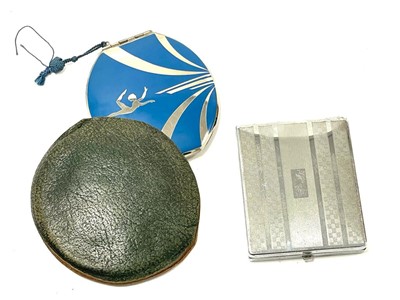 Lot 1143 - A 1920s Beautibox Art Deco compact, and a demi carryall