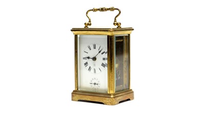 Lot 1256 - A French brass carriage alarm clock, c1900.