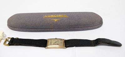 Lot 115 - An Art deco 9ct gold cased wristwatch