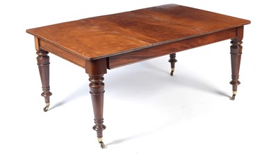 Lot 1369 - A Victorian mahogany extending dining table