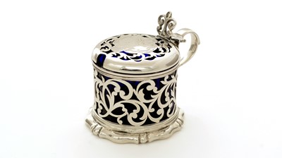 Lot 48 - An early Victorian silver mustard pot