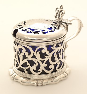 Lot 48 - An early Victorian silver mustard pot