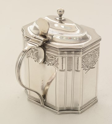 Lot 60 - A George III silver mustard pot