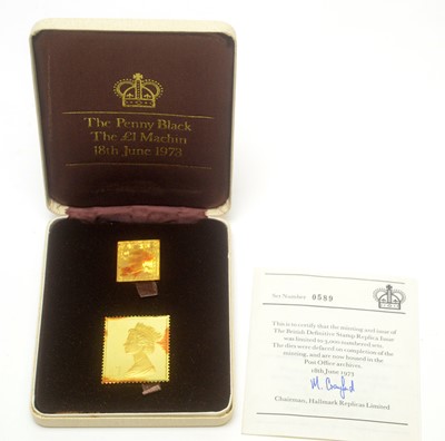 Lot 960 - Hallmarks Replica Limited The Penny Black and The £1 Machin stamp replicas