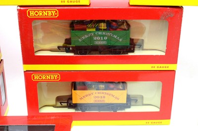 Lot 1 - A full run of Hornby 00-gauge 'Merry Christmas' wagons from 2005-2022, all boxed.