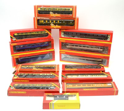 Lot 4 - Hornby 00-gauge rolling stock, all boxed.
