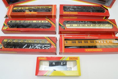 Lot 4 - Hornby 00-gauge rolling stock, all boxed.