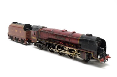 Lot 7 - Hornby 00-gauge locomotives and their tenders