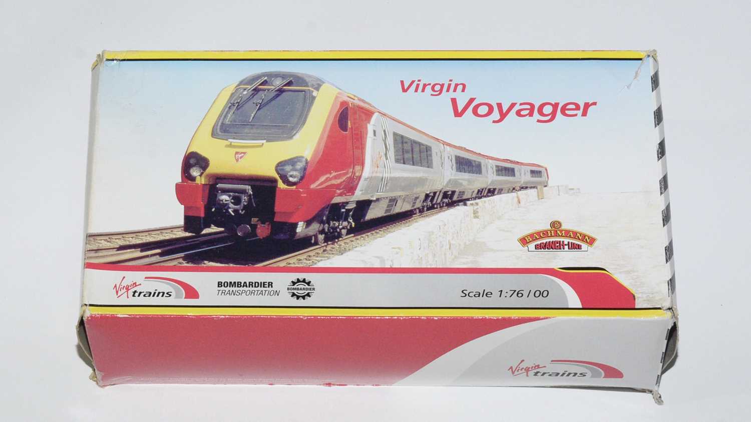 Lot 61 - A Bachmann Class 220 Virgin Voyager four car Maiden Voyager