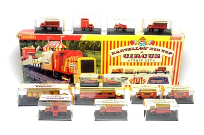 Lot 16 - Hornby 'Bartellos' Big Top Circus' train set and other vehicles.