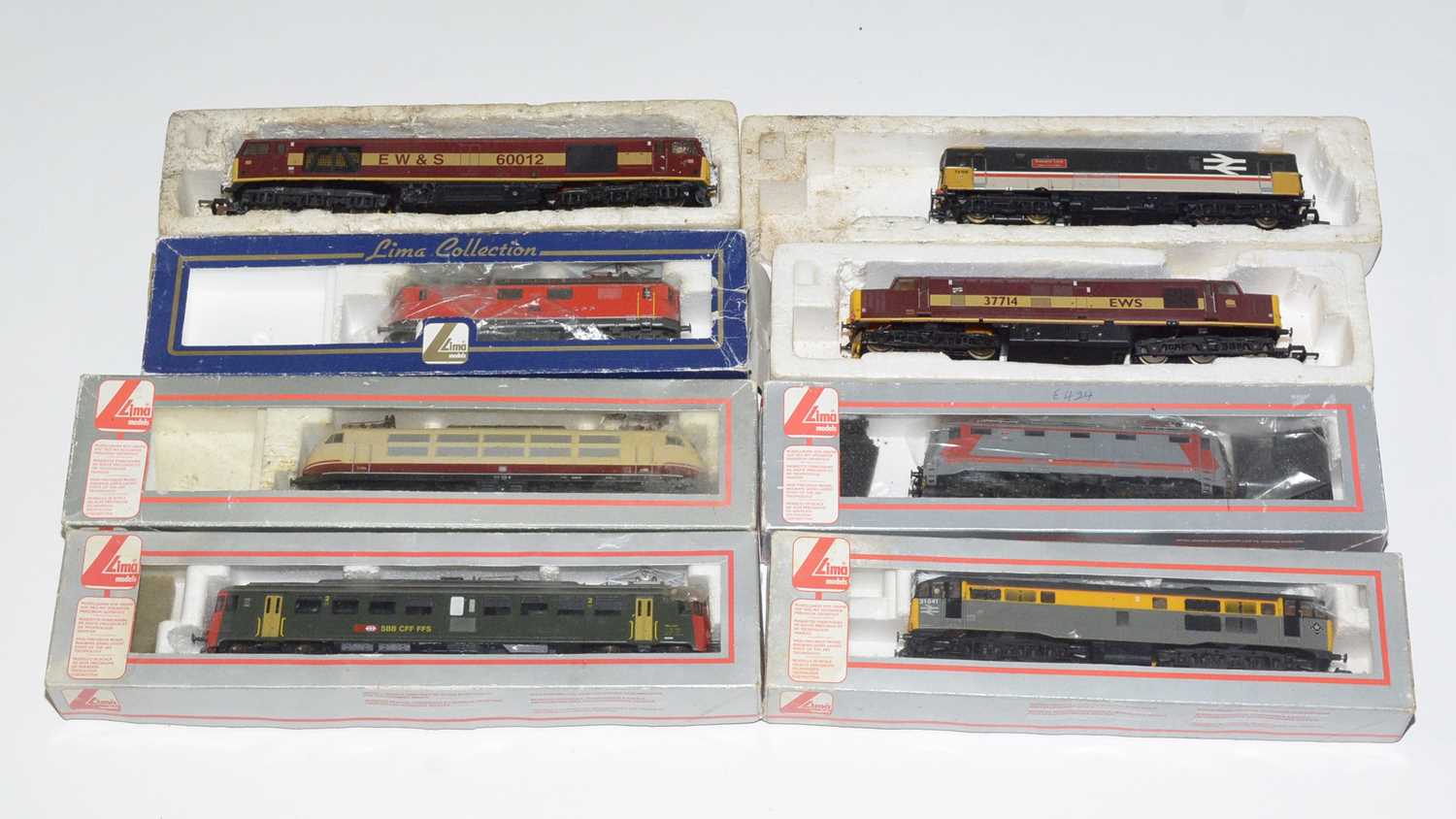 Lot 68 - Eight Lima 00-gauge locomotives