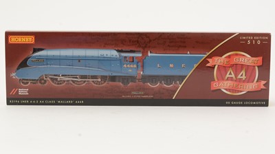 Lot 114 - Hornby 00-gauge The Great A4 Gathering Mallard locomotive and tender