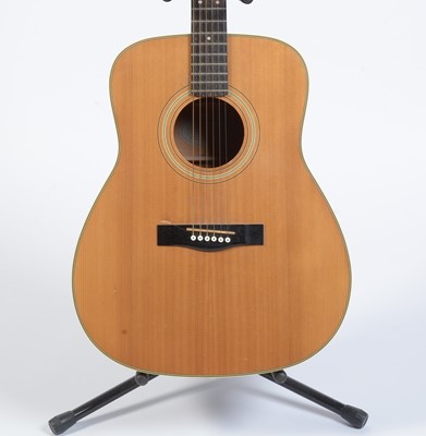 Lot 878 - Yamaha FG335LII guitar