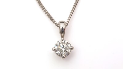 Lot 739 - A diamond solitaire pendant