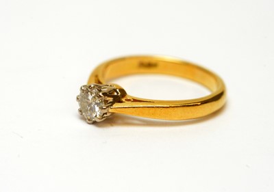 Lot 107 - A diamond solitaire ring