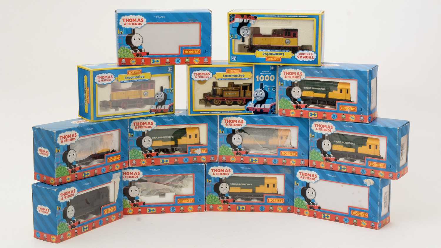 Lot 42 - Hornby 'Thomas & Friends' 00-gauge locomotives