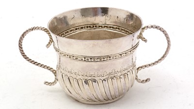 Lot 194 - A Queen Anne small West Country silver porringer