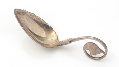 Lot 393 - A Victorian silver caddy spoon