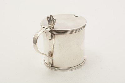 Lot 134 - A George III silver North Country provincial mustard pot