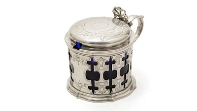 Lot 137 - A Victorian silver mustard pot