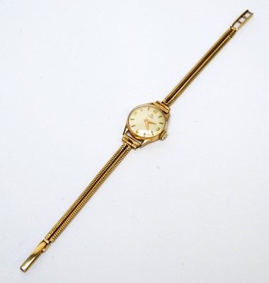 Lot 105 - A lady's 9ct gold cased Omega wristwatch