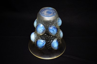 Lot 955 - Lalique 'Saint Francois' opalescent vase