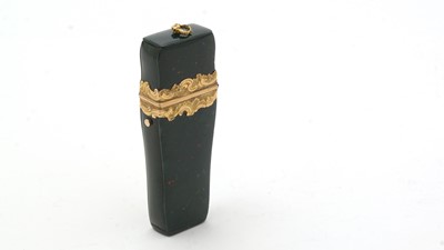 Lot 440 - A late 18th Century bloodstone etui