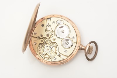 Lot 520 - A 9ct yellow gold cased open faced pocket watch