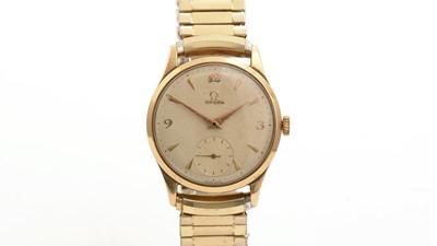 Lot 511 - Omega: a 9ct yellow gold cased manual wind wristwatch