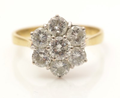Lot 608 - A diamond cluster ring
