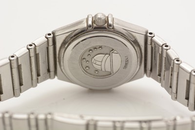 Lot 544 - Omega Constellation: a quartz ladies cocktail watch