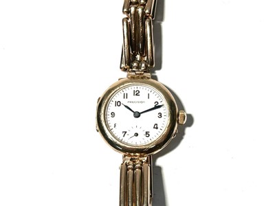 Lot 90 - A 9ct yellow gold cased lady's wristwatch