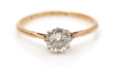 Lot 639 - A single stone solitaire diamond ring