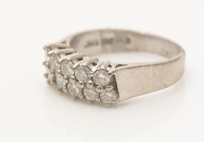 Lot 637 - A ten stone diamond ring