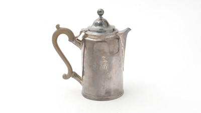 Lot 199 - A George III silver hot water jug