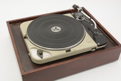 Lot 1009 - A Thorens TD124 turntable and SME tonearm