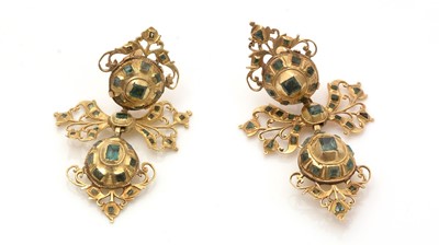 Lot 692 - A very near pair of 18th Century Spanish emerald and high-carat gold pendant earrings