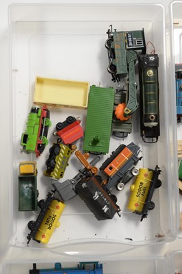 Lot 356 - A collection of model railway rolling stock